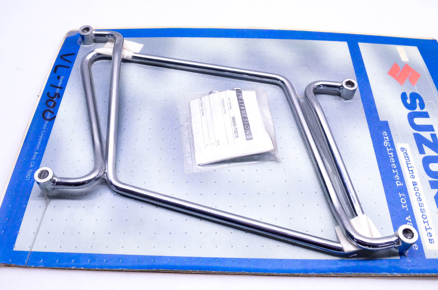 New OEM Suzuki 99950-70216 VL1500LC 1998-99 Saddle Bag Guard Kit NOS