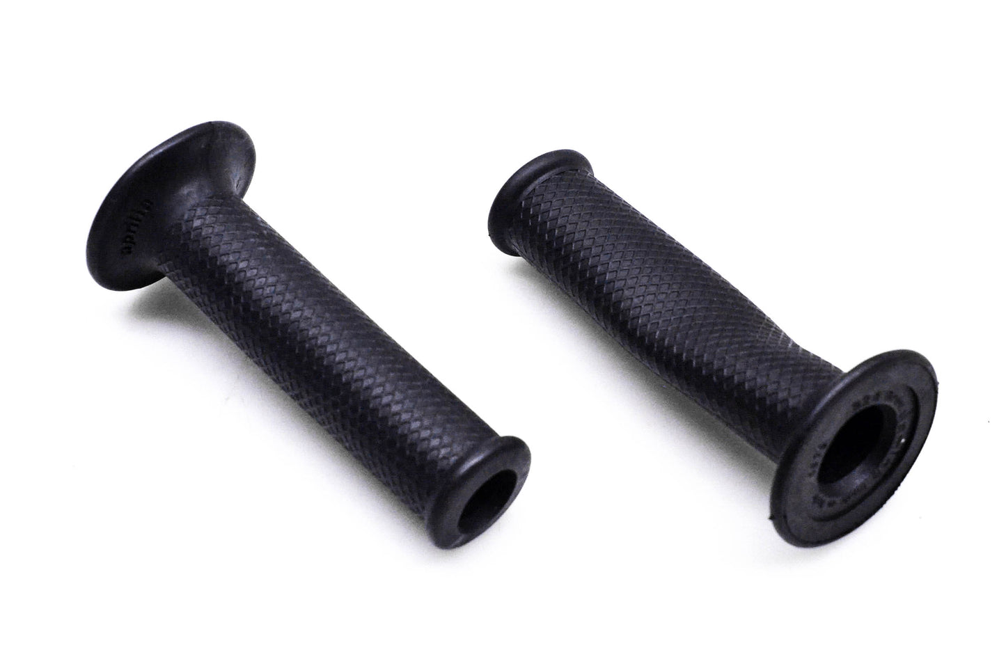 Aprilia 8118287 Handlebar Grips Qty 2 NOS