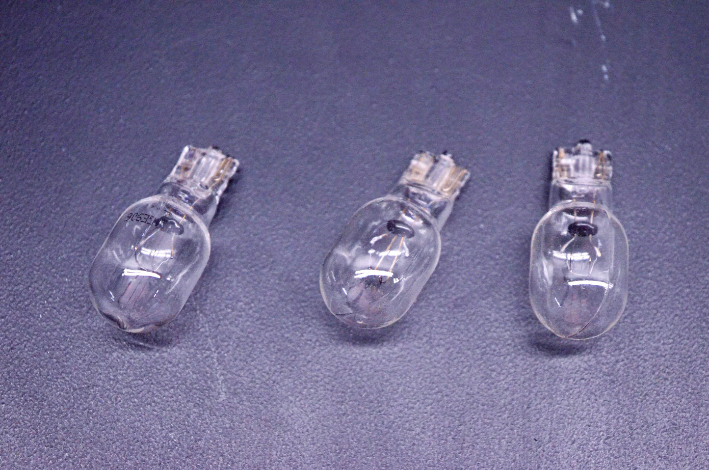 General Electric 906 12v 9w Wedge Bulbs QTY 3 NOS