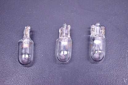 General Electric 194 14v Wedge Bulbs QTY 3 NOS