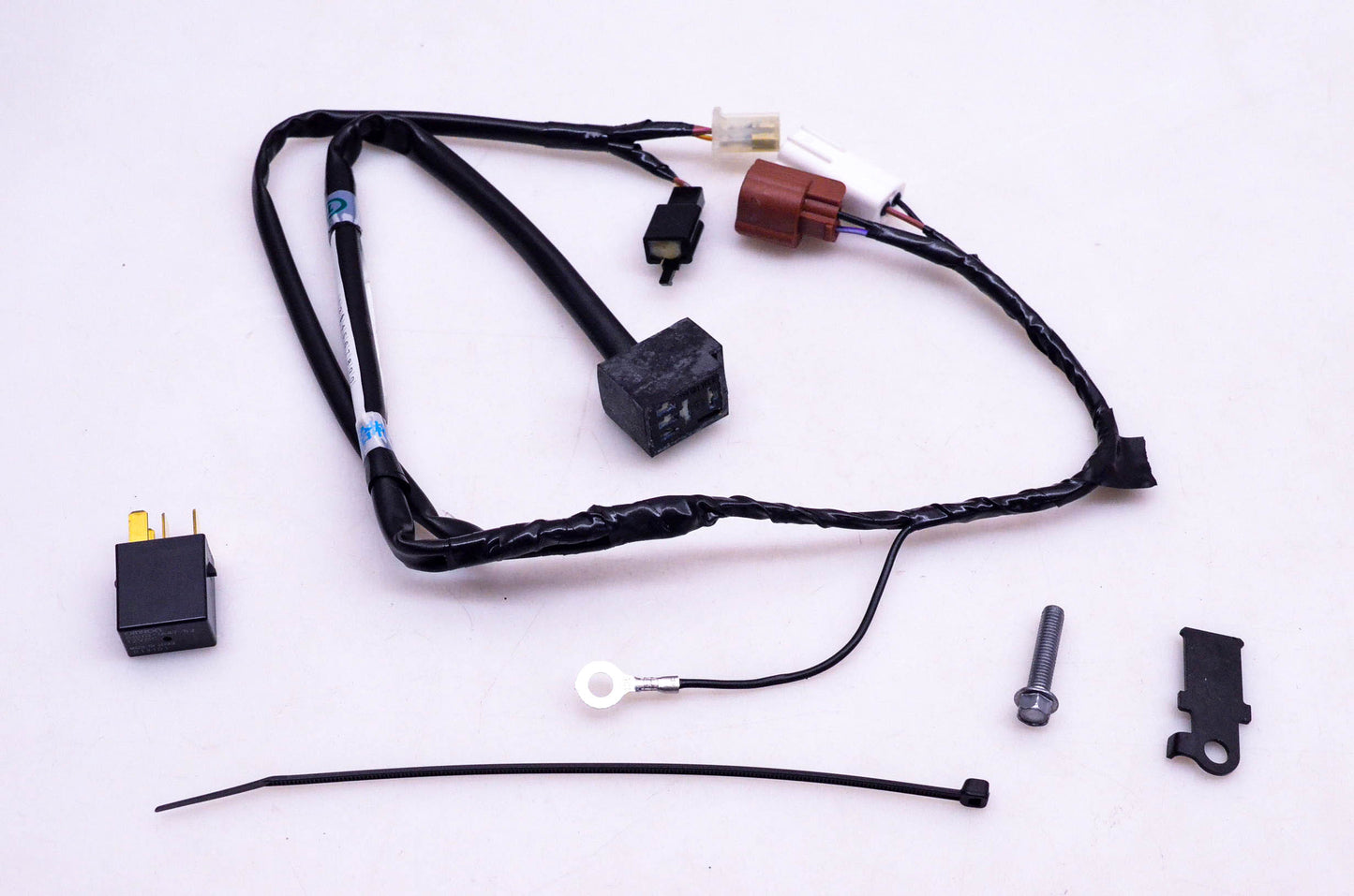 New OEM Triumph T1298102 ECU Relay Kit NOS