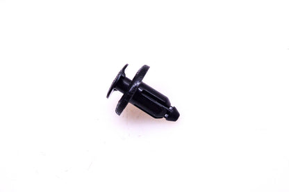 New OEM Suzuki 09409-06322 Black Clip NOS