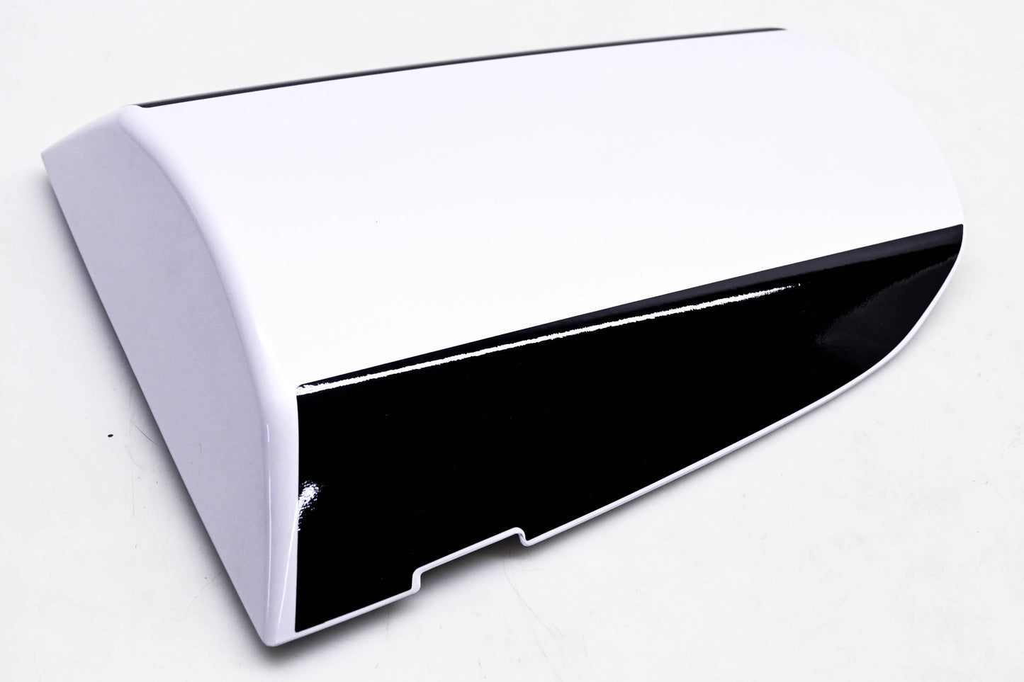 New OEM Suzuki 45551-35F0 Rear Seat Tail Cowling White w/ Black Trim NOS