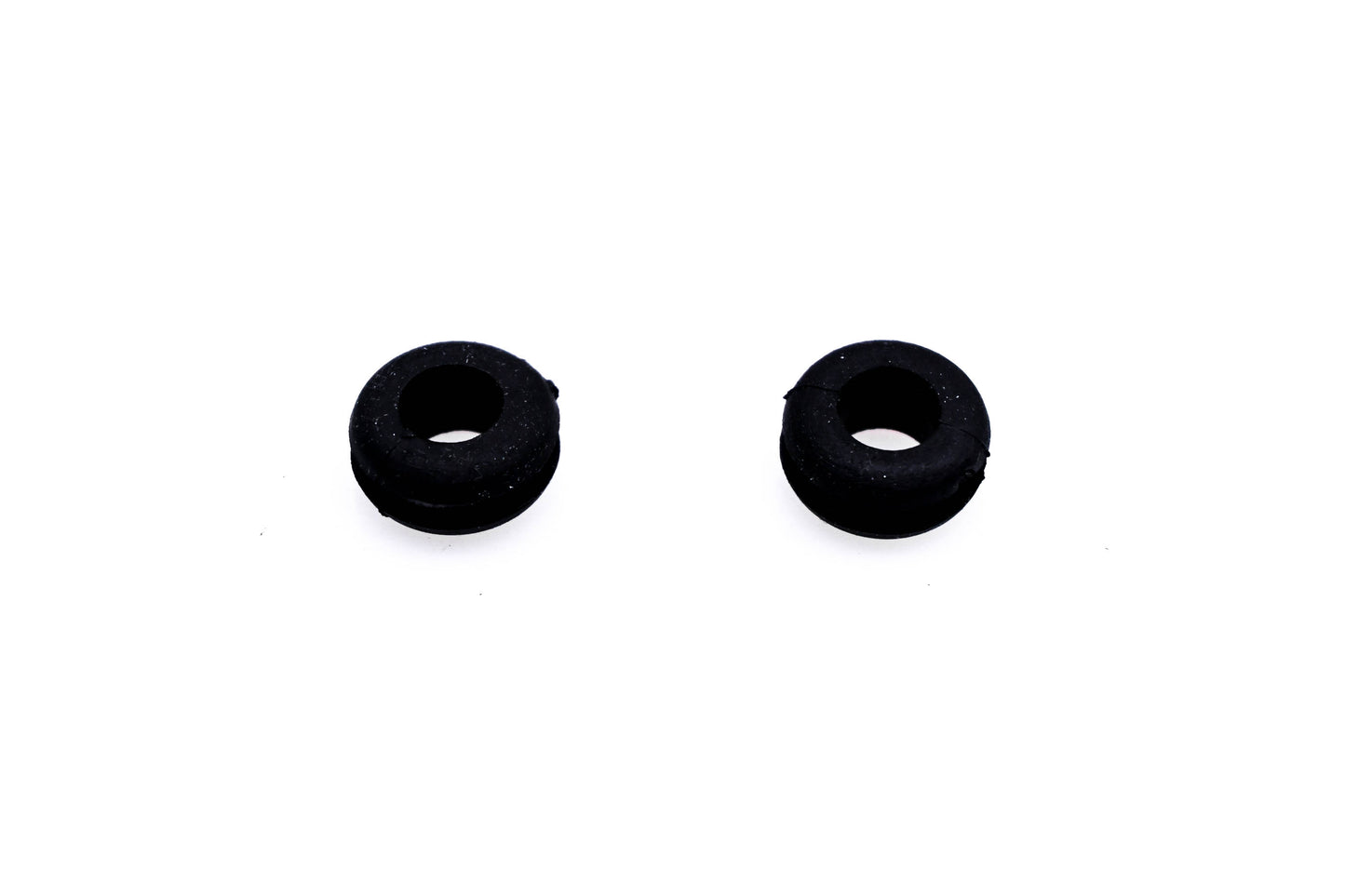 New OEM Triumph T3450035 Grommets Qty 2 NOS
