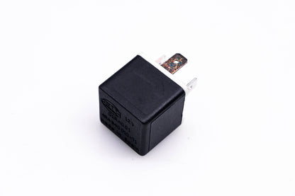 New OEM Triumph T2502109, 01RA001, 4RA940010-71 EFI Relay NOS