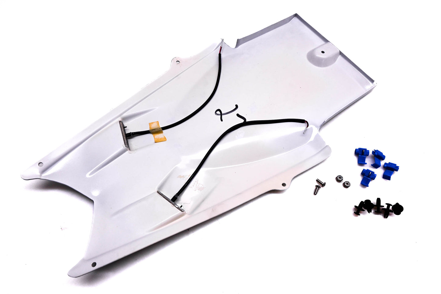 Hotbodies S03GS-SB-W GSXR1000 White Undertail Kit NOS