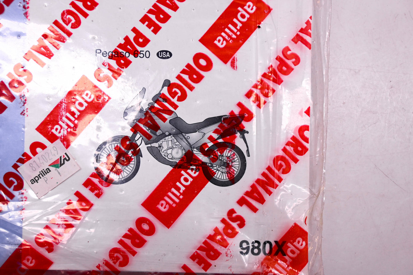 Aprilia 8140249 Pegaso 650 Service & Repair Manual 980X NOS