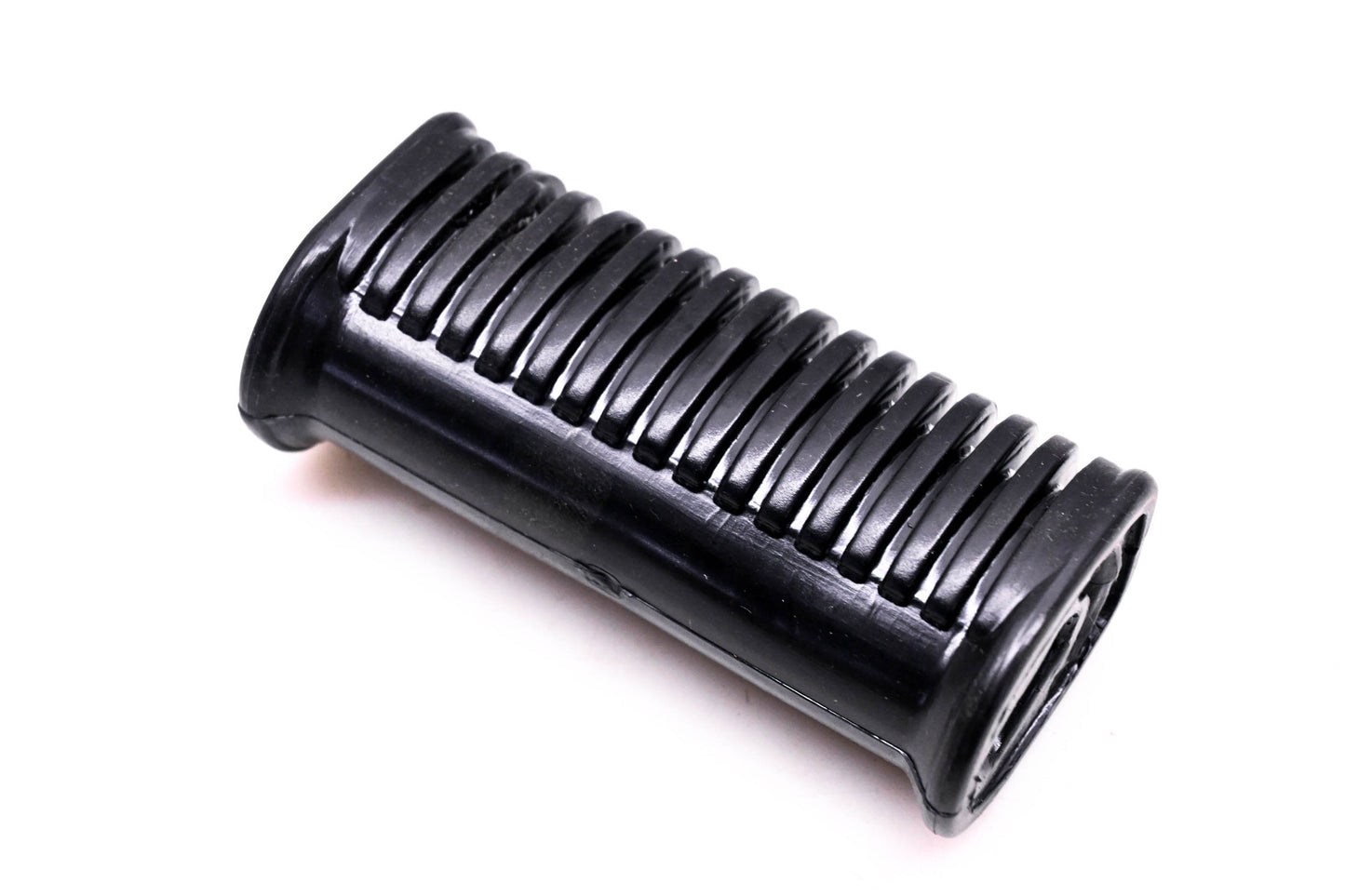 New OEM Suzuki 43551-38A00 Front Footrest Rubber Pad NOS