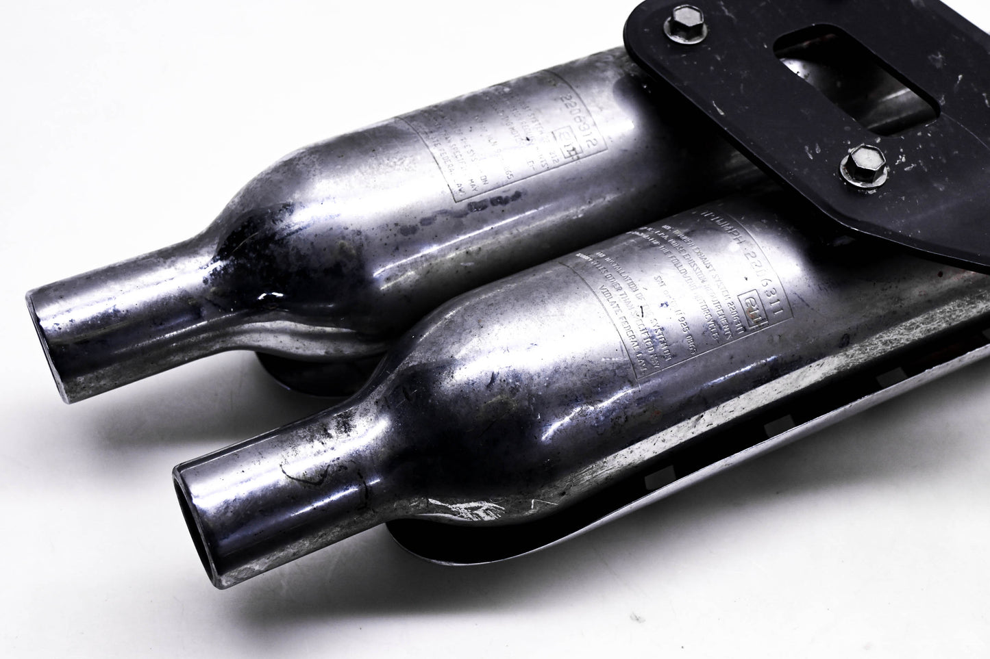 OEM Triumph T2206311, T2206312, T2205555 Exhaust Silencer Muffler Assembly