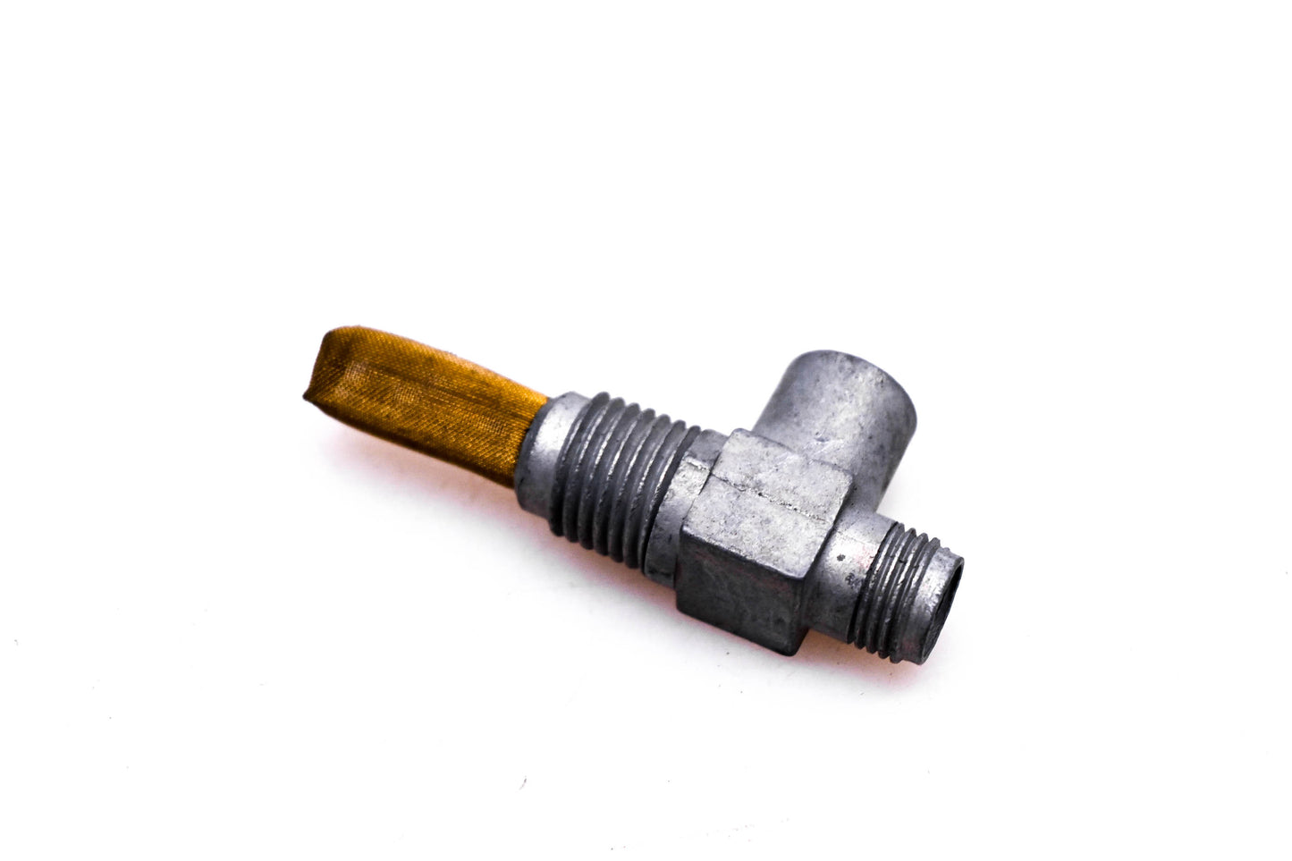New OEM Briggs & Stratton 295896 Fuel Tank Outlet NOS