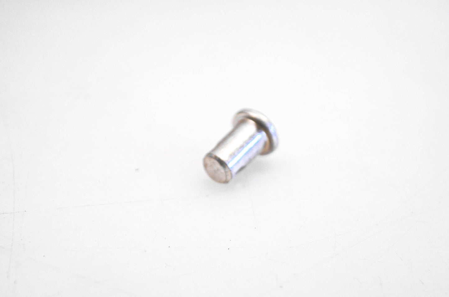 OMC 126029 Pin NOS