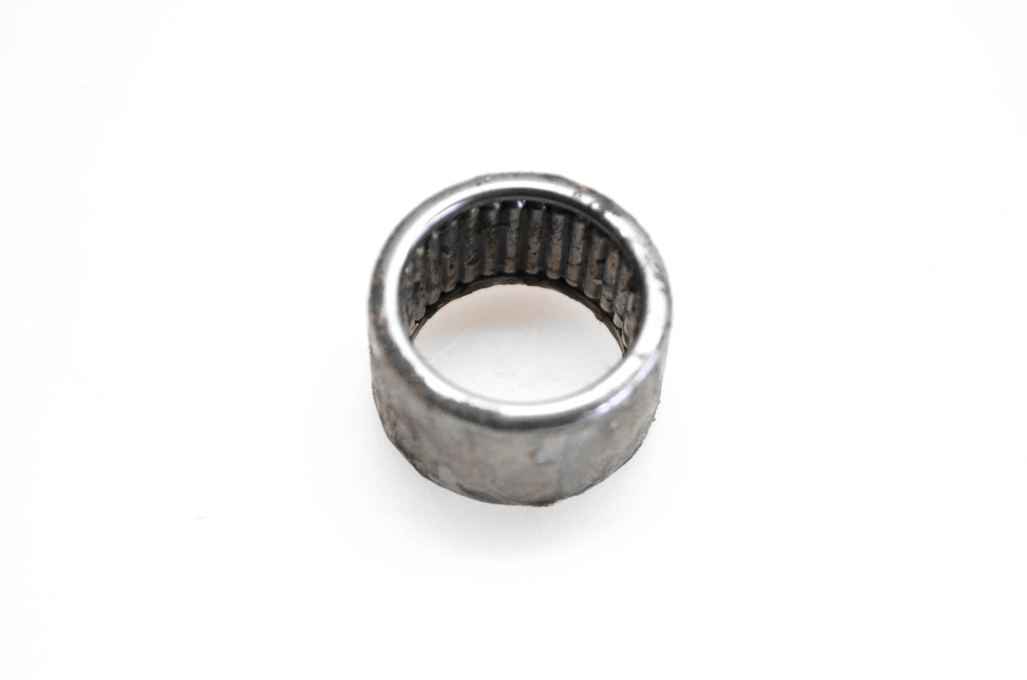 OMC 304322 Needle Bearing NOS