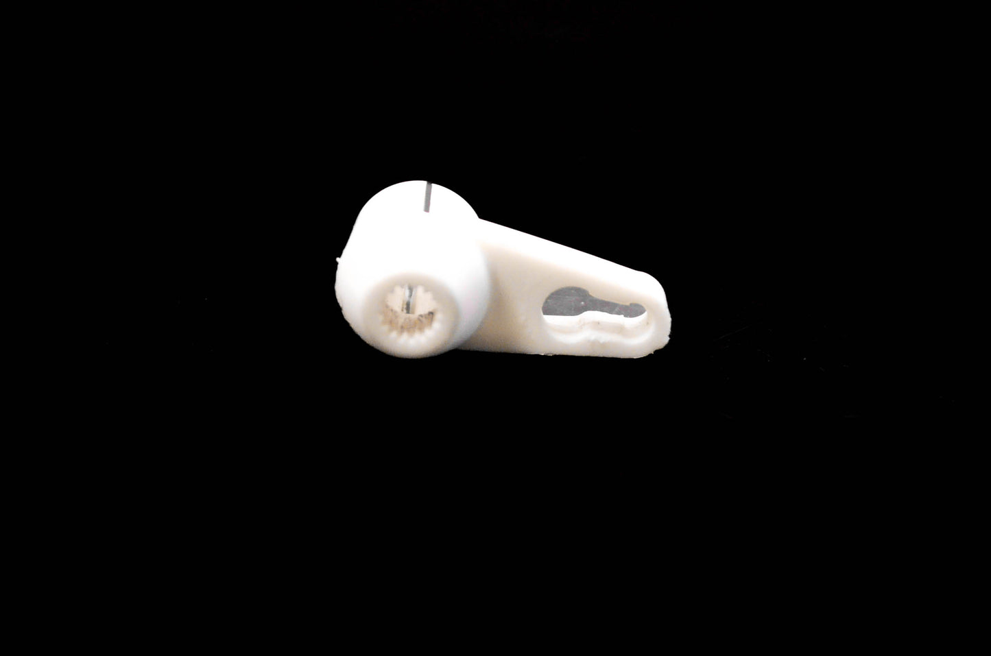 OMC 204705 Valve Arm NOS