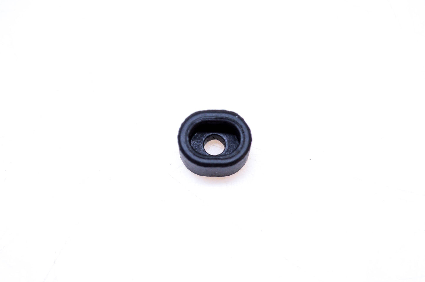 OMC 325746 Bumper NOS