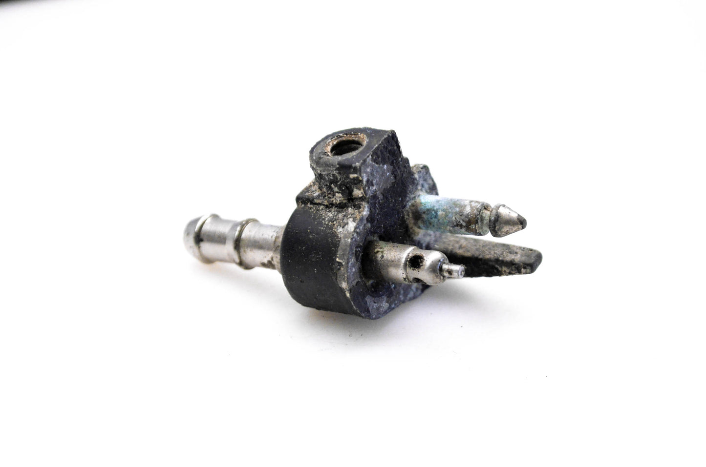 OMC 393334 Fuel Connector