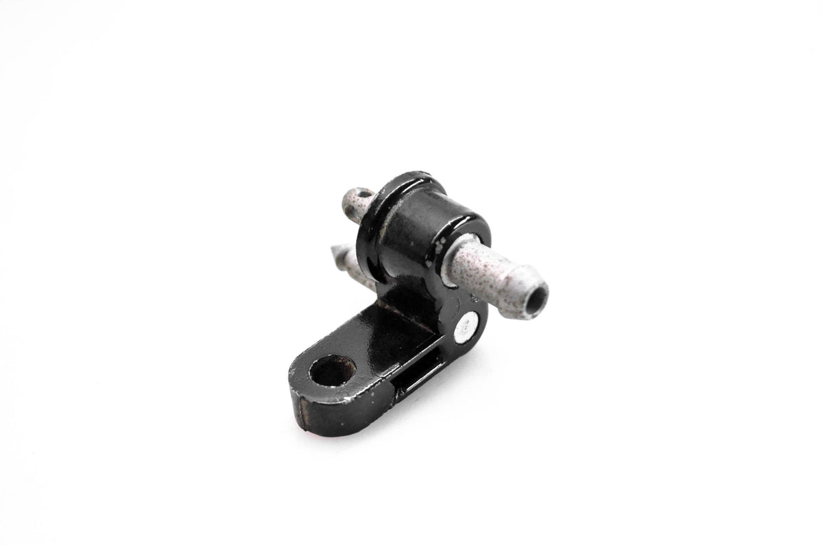 OMC 377308 Body & Nipple Fuel Fitting NOS