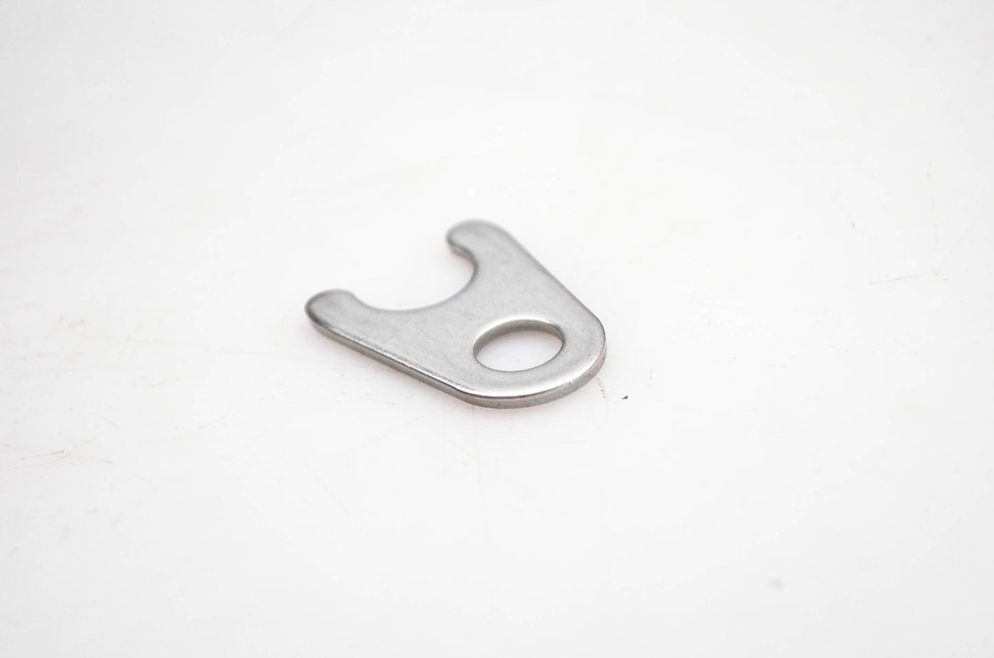 OMC 910327 Cable Clamp .878" Wide NOS