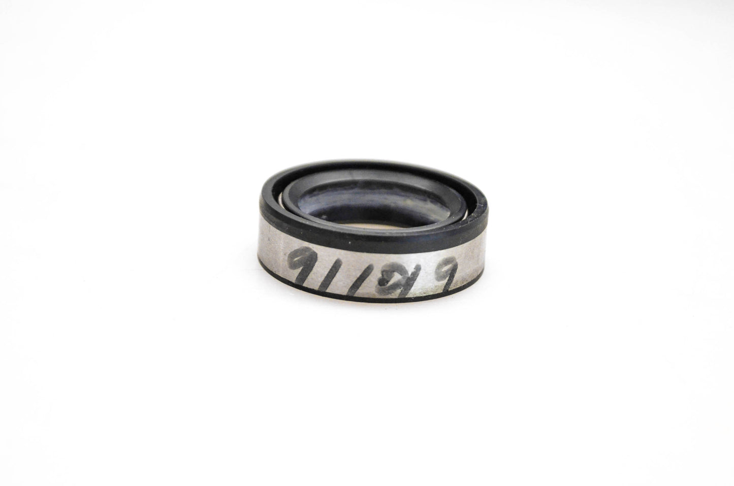 New OMC 911019 Seal NOS