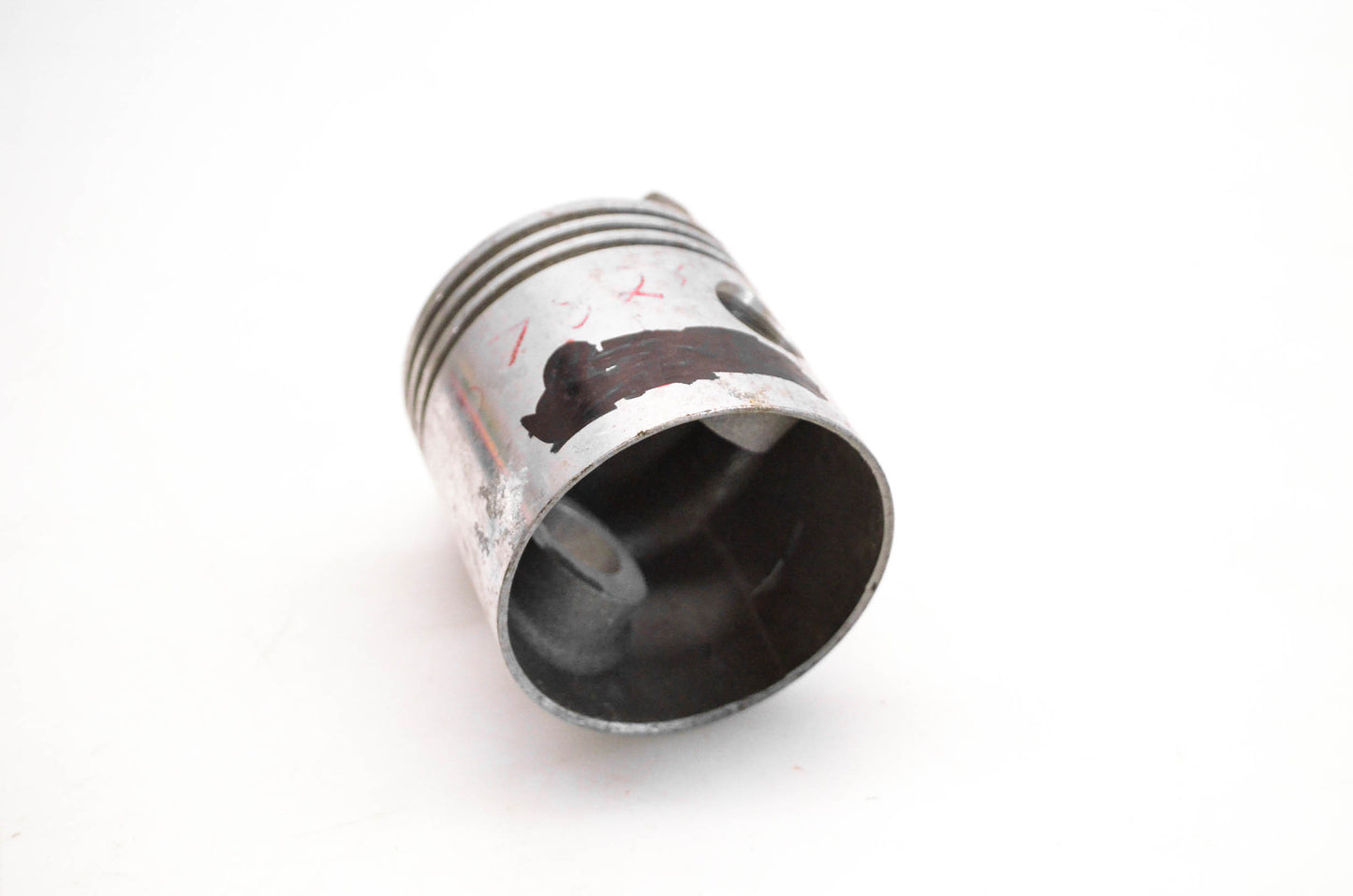 New OMC 378285 Piston NOS