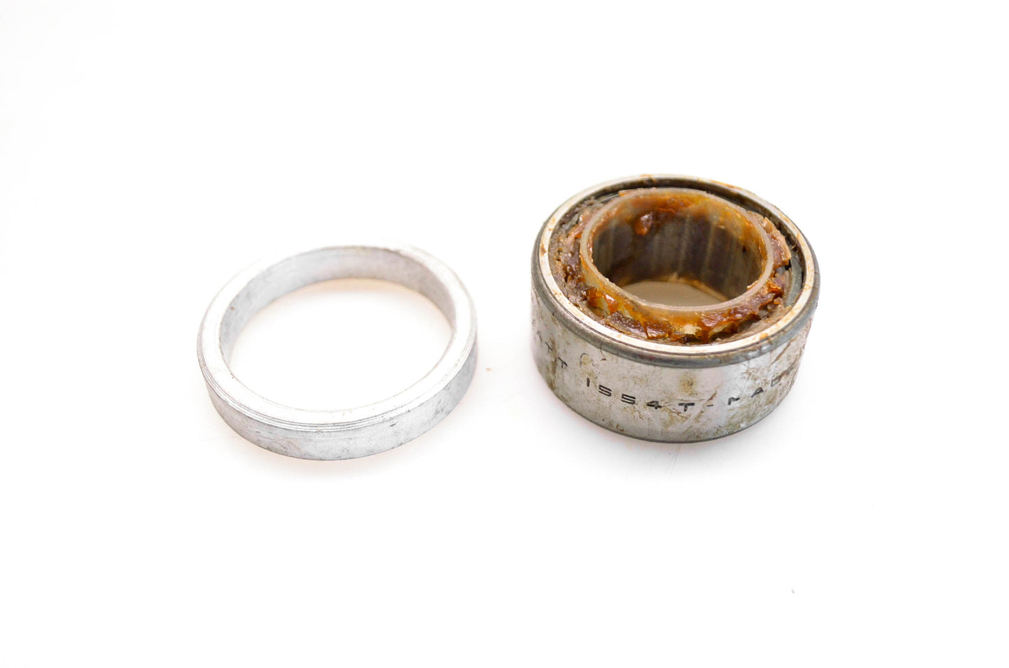 New OMC 378247 Bearing NOS