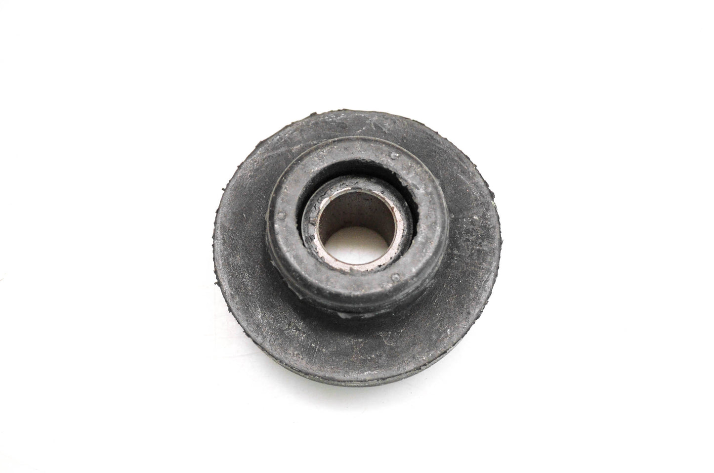 New OMC 980159 Rubber Mount NOS