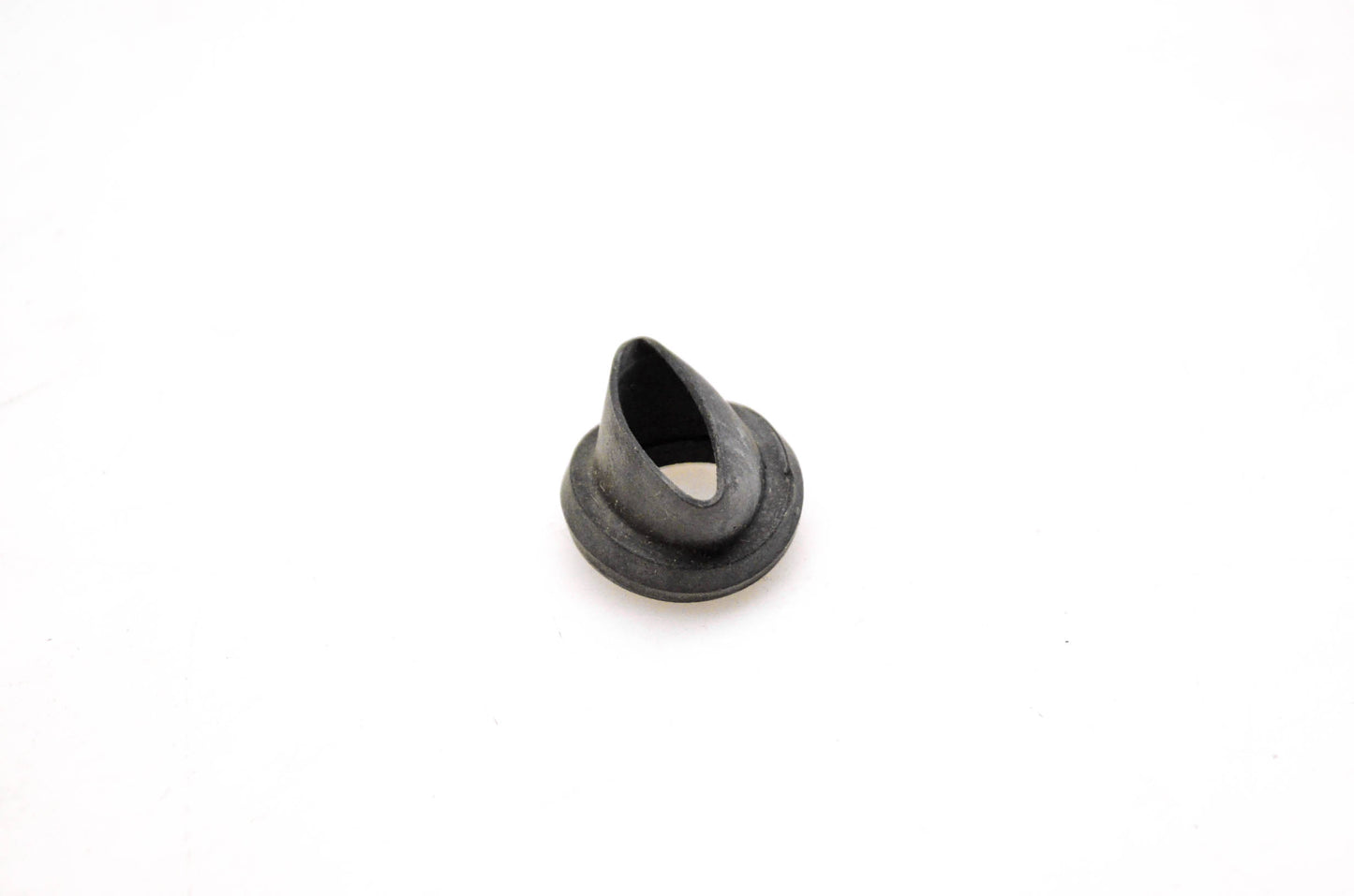 New OMC 319043 Water Tube Seal Grommet NOS