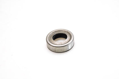 New OMC 313282 Oil Retainer NOS