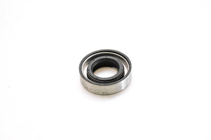 New OMC 313282 Oil Retainer NOS
