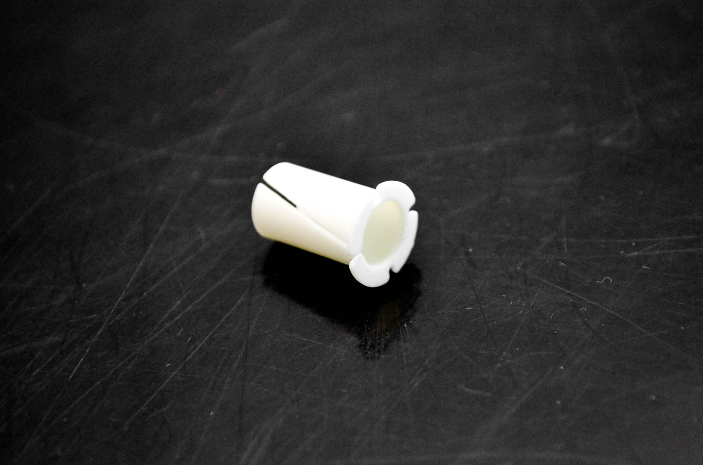 New OMC 319089 Bushing NOS