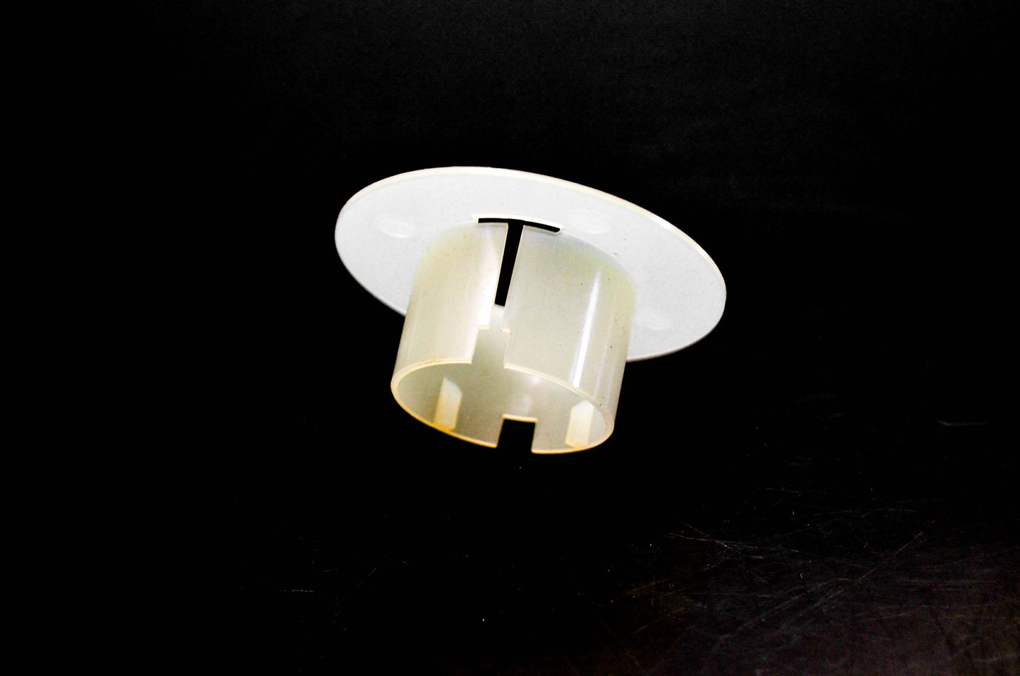New OMC 332717 Bushing NOS