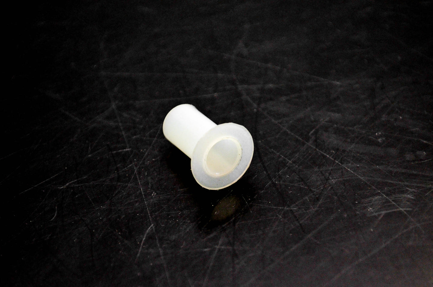 New OMC 308053 Bushing NOS