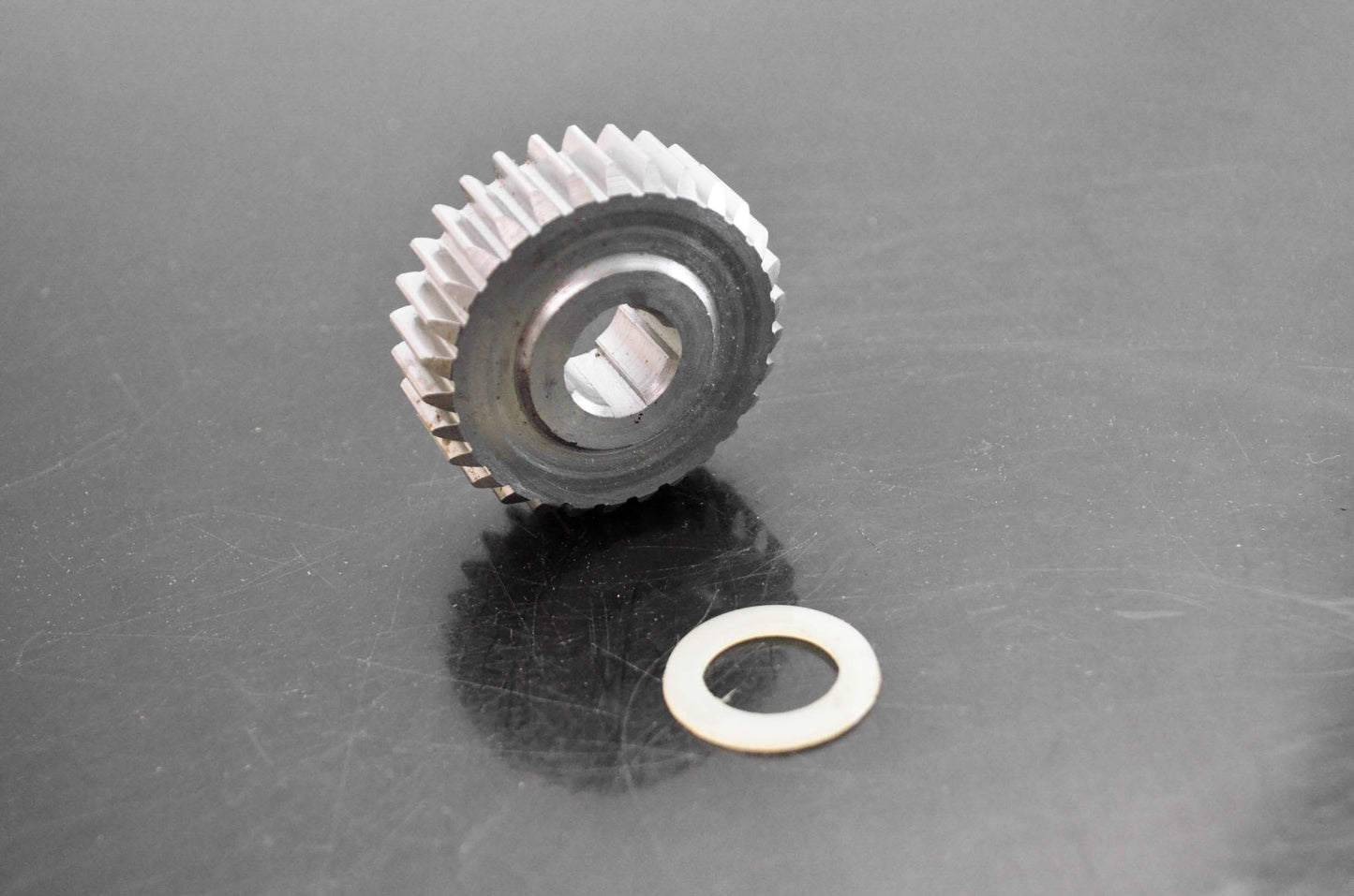 New OMC 908461 Steering Shaft Gear NOS