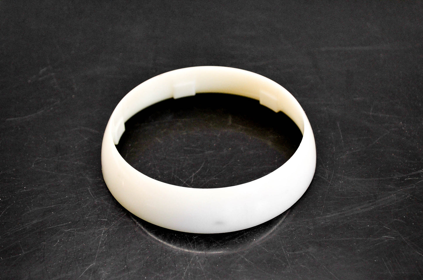 New OMC 325996 Converging Ring NOS