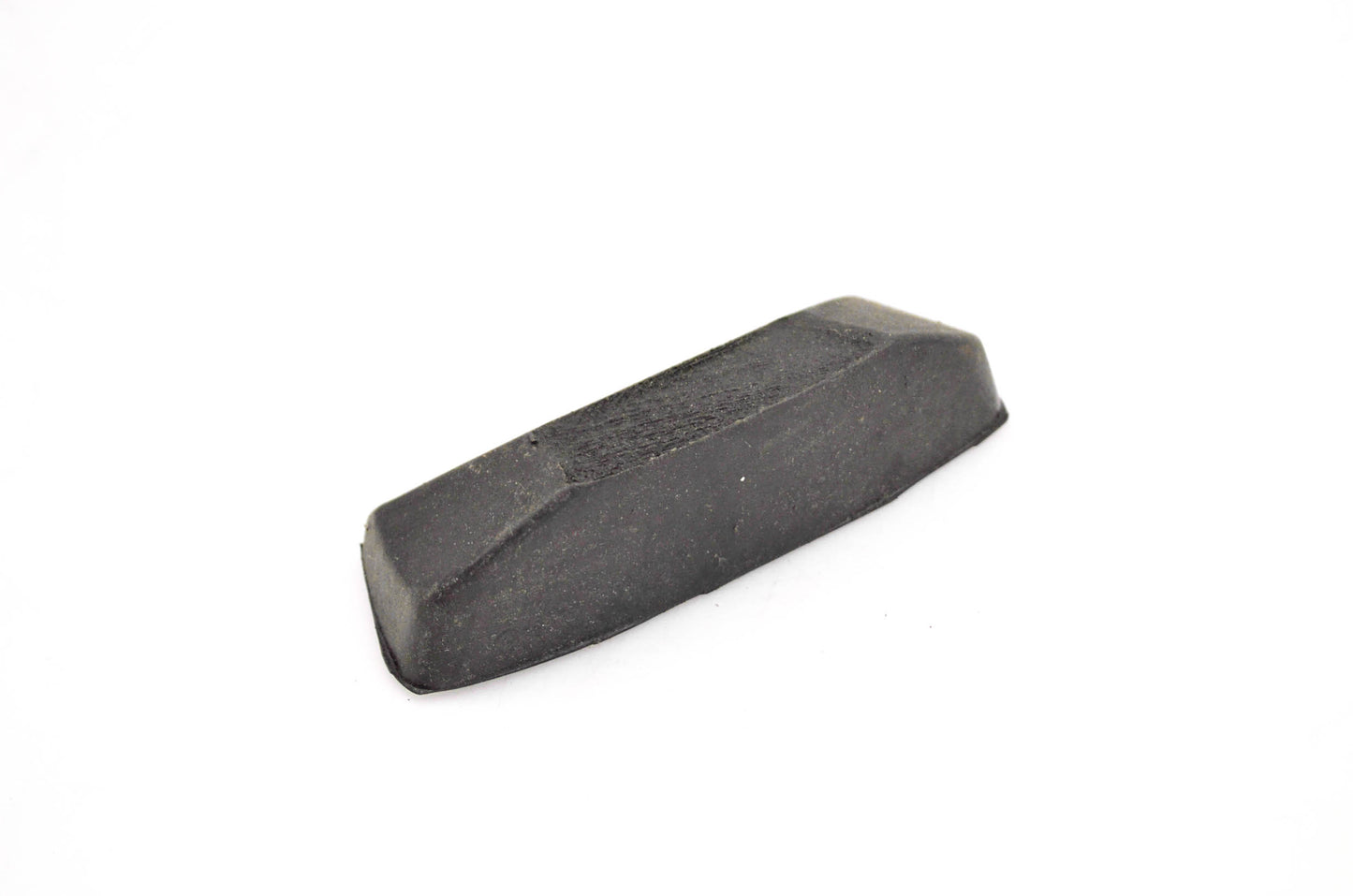New OMC 908513 Bumper NOS