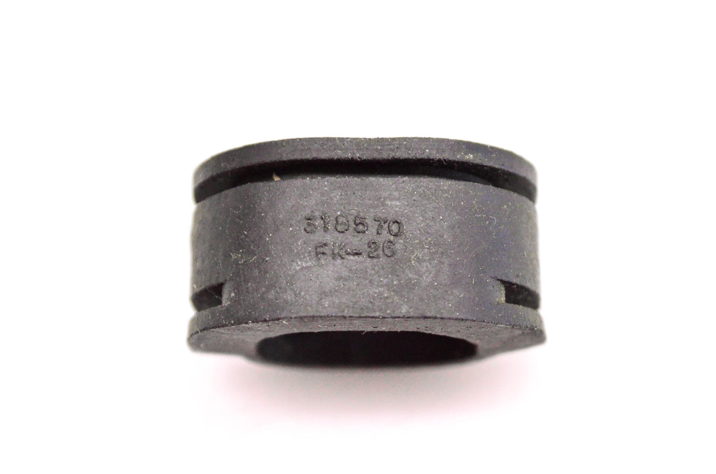New OMC 318570 Seal Adaptor NOS