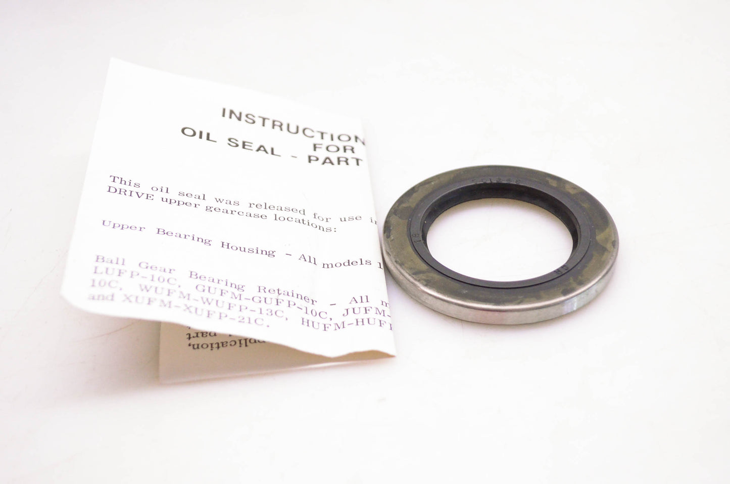 New OMC 981587, 981268 Retainer Seal w/ Instruction Sheet Kit NOS
