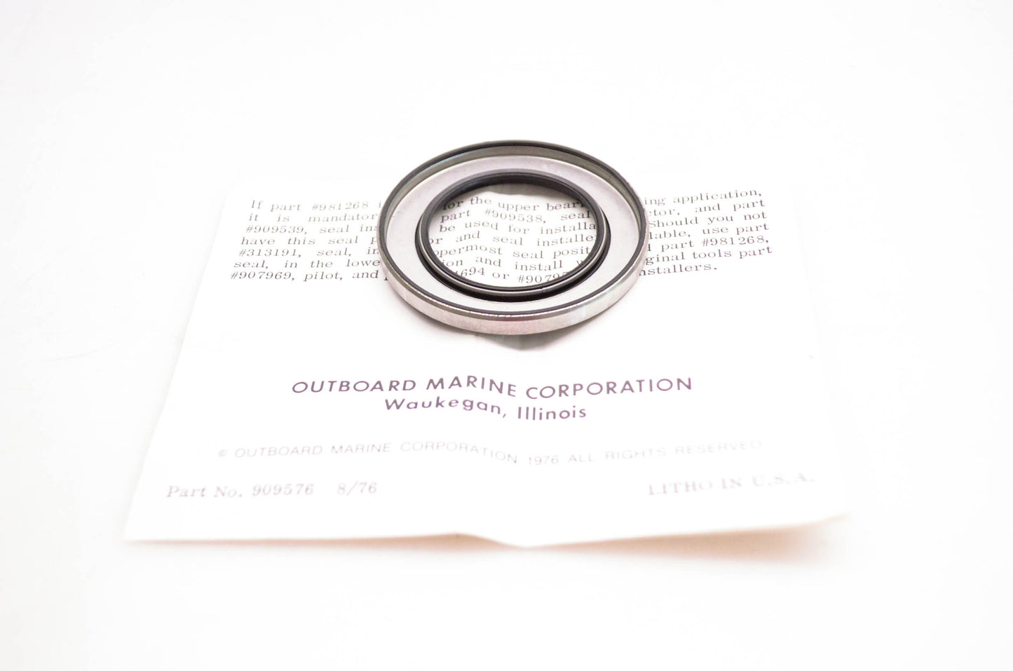 New OMC 981587, 981268 Retainer Seal w/ Instruction Sheet Kit NOS