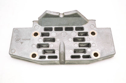 New OMC 982438 Ground Plate & Insert NOS
