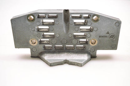 New OMC 982438 Ground Plate & Insert NOS