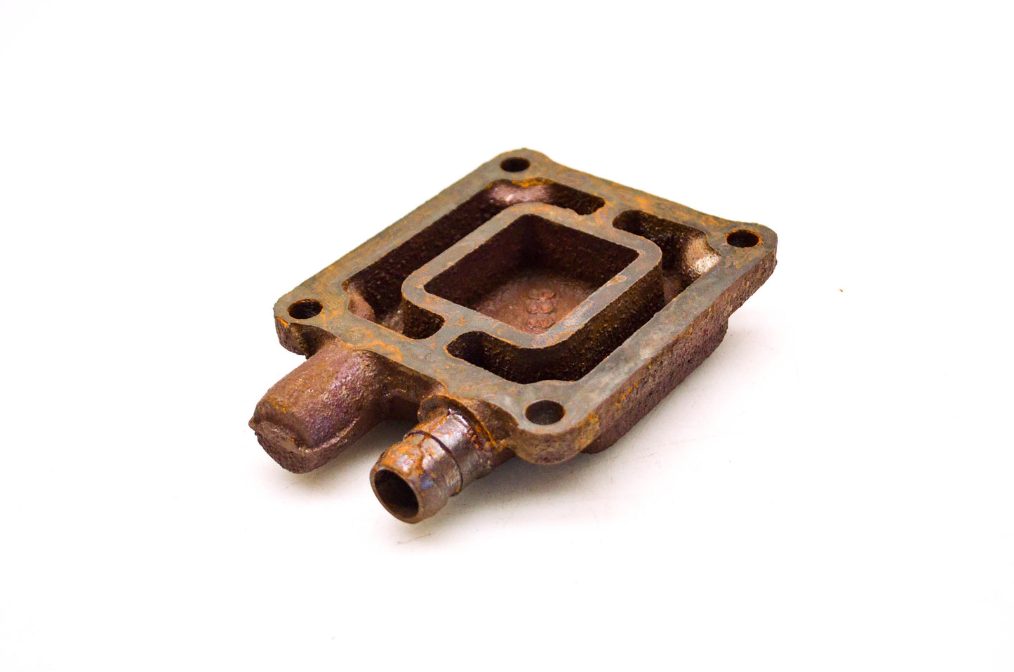 New OMC 907886 Manifold Front Cap NOS