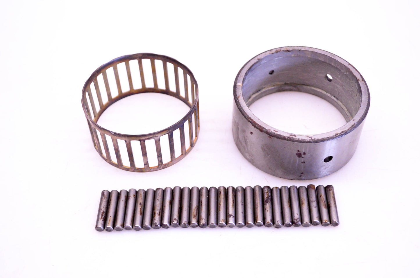 OMC 386471 Roller Bearing Assembly NOS