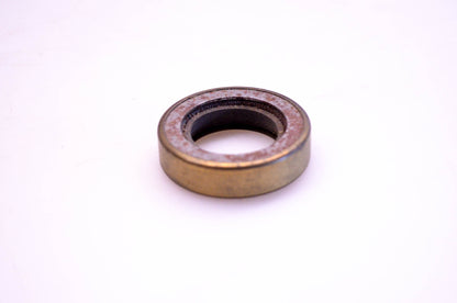 OMC 305158 Oil Retainer Seal NOS