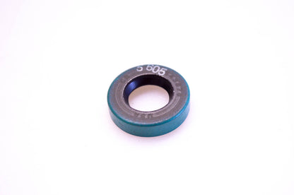 OMC 543870 Oil Seal Retainer NOS