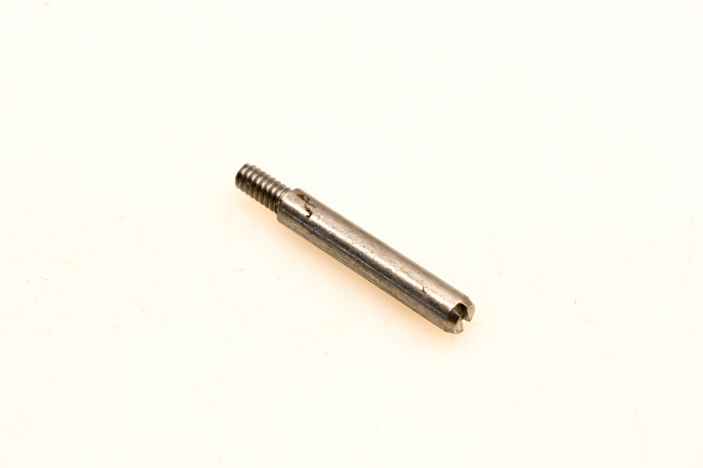OMC 304740 Compression Relief Shaft NOS
