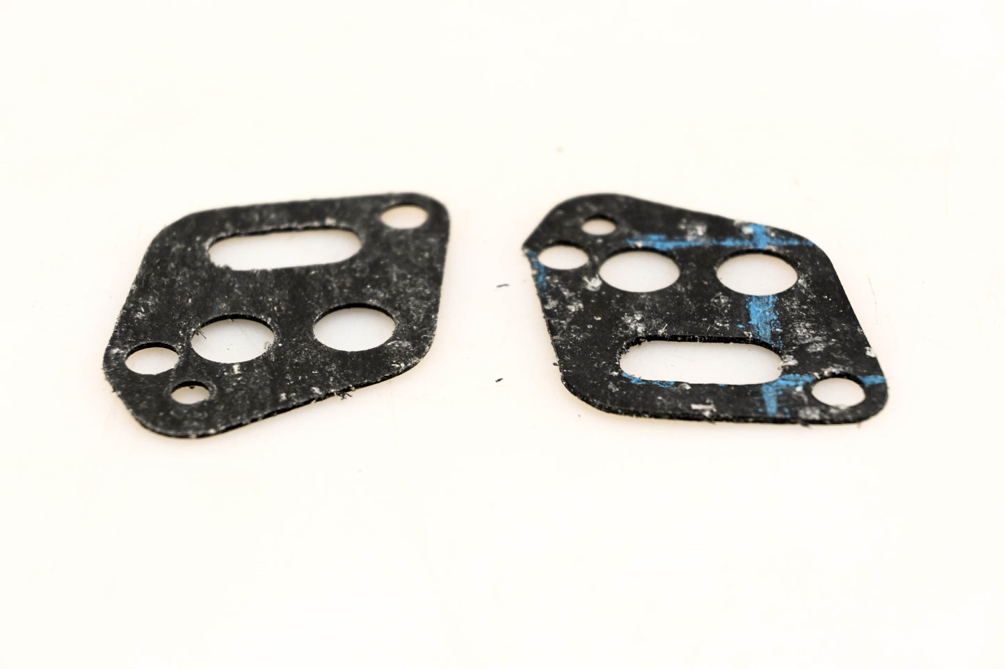 OMC 305345 Drain Calve Gaskets Qty 2 NOS