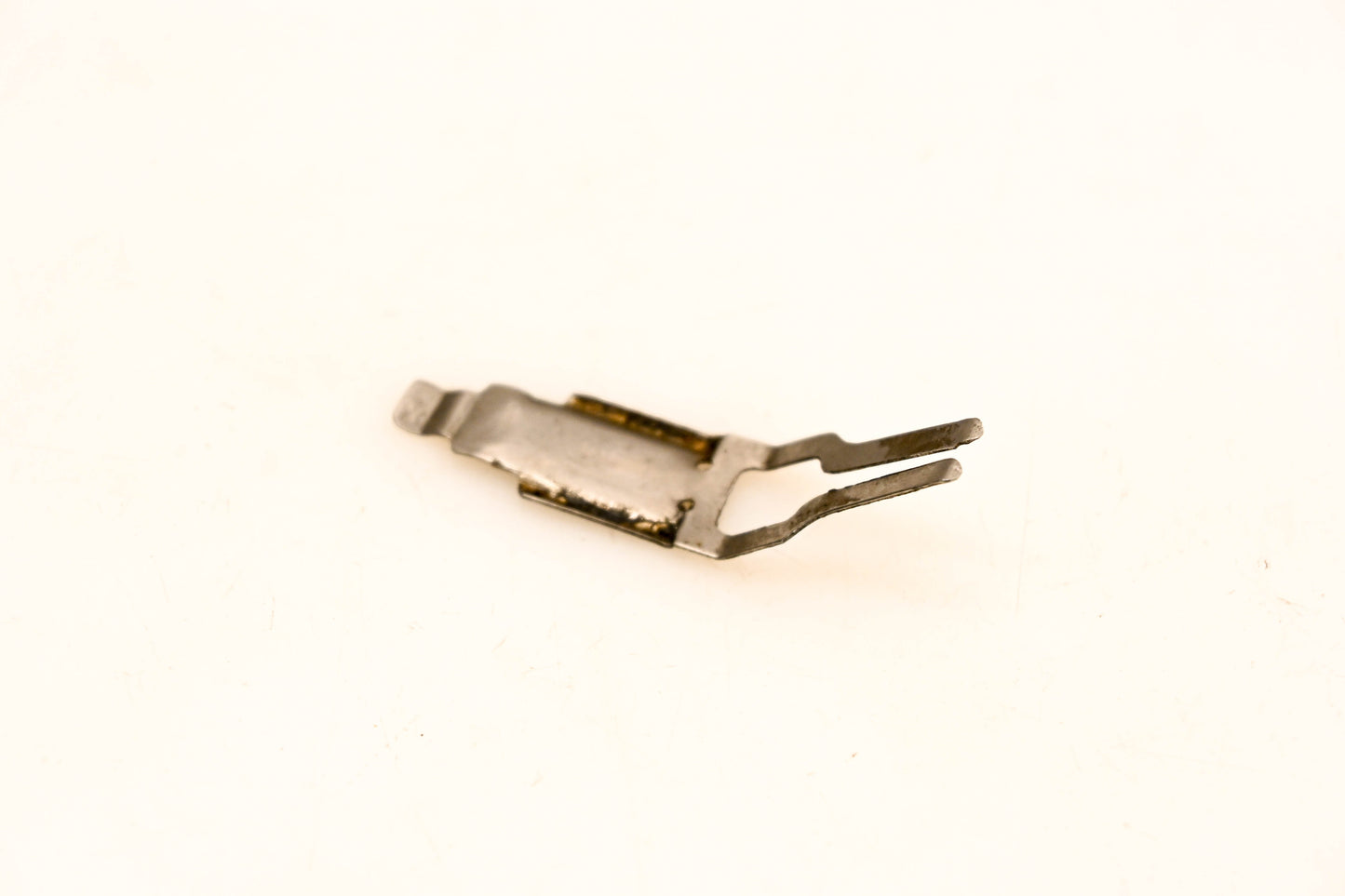 OMC 326087 Clip NOS