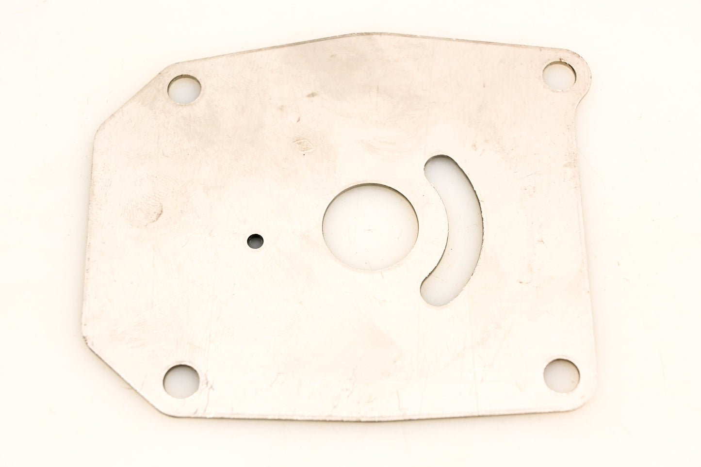 OMC 317236 65hp Impeller Housing Plate NOS