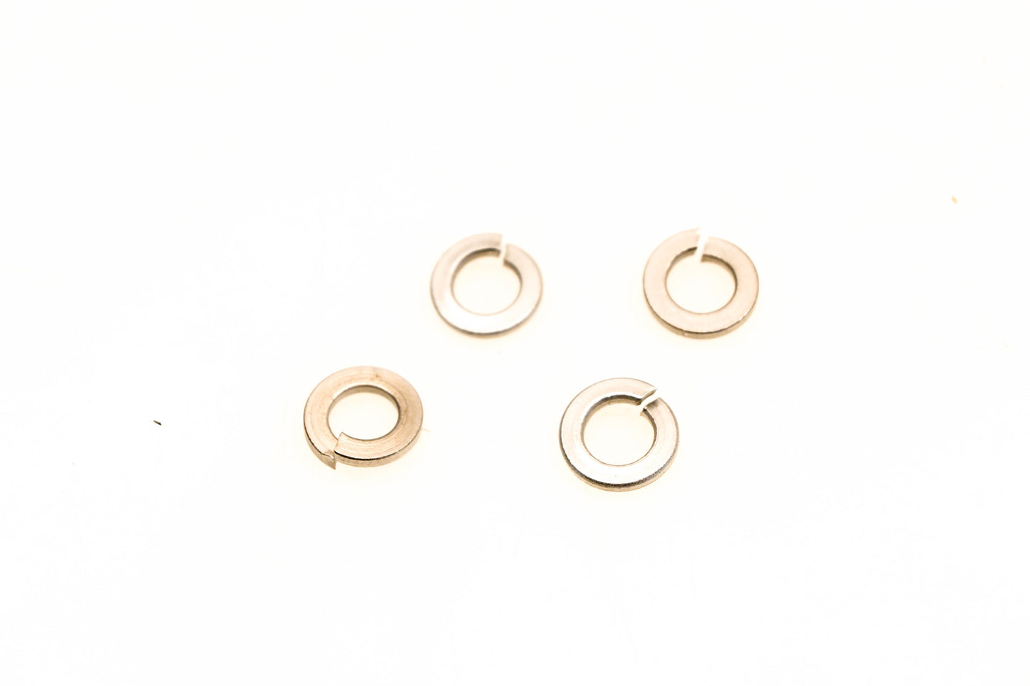 OMC 307555 Lock Washers Qty 4 NOS