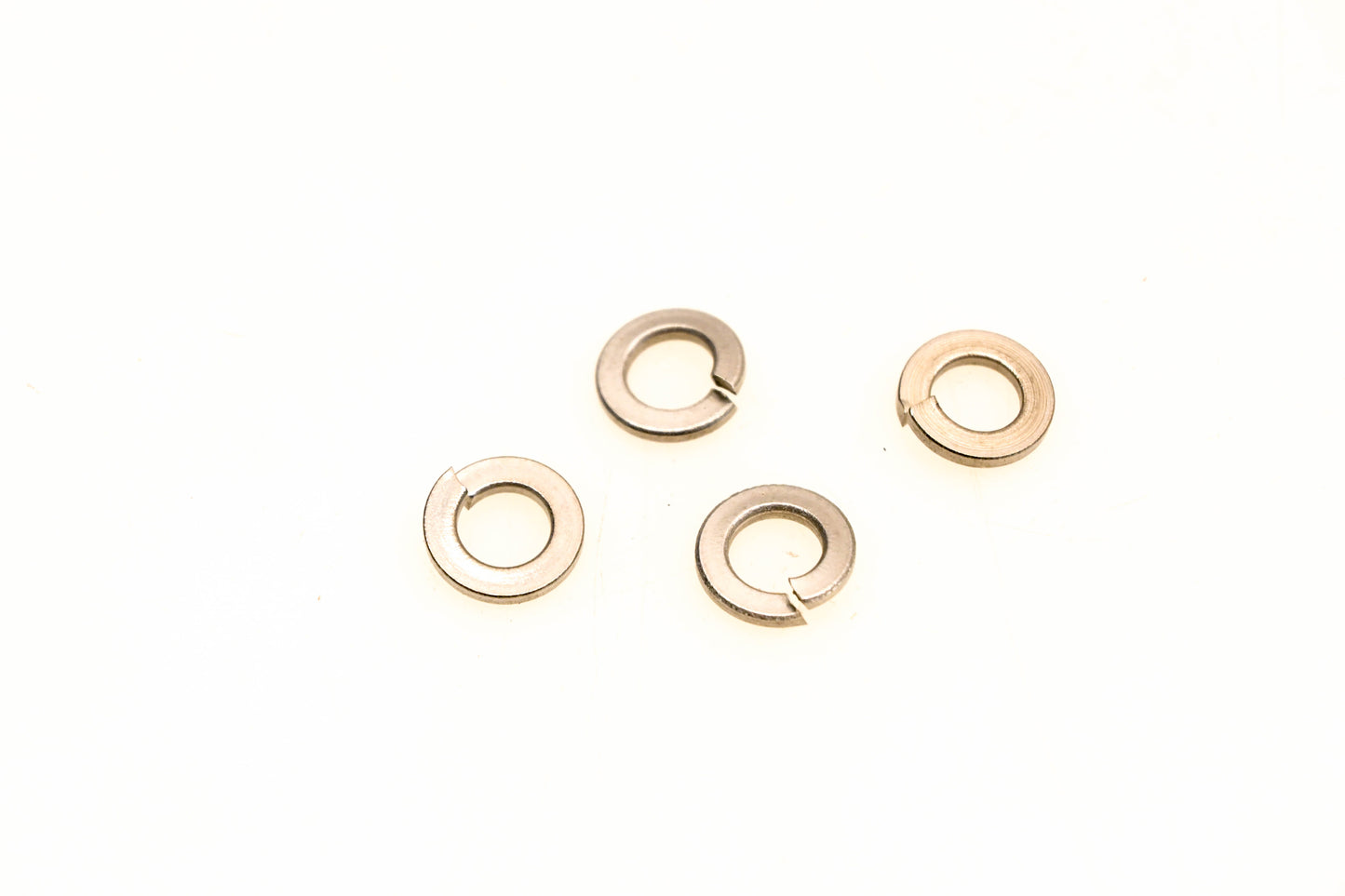 OMC 307555 Lock Washers Qty 4 NOS