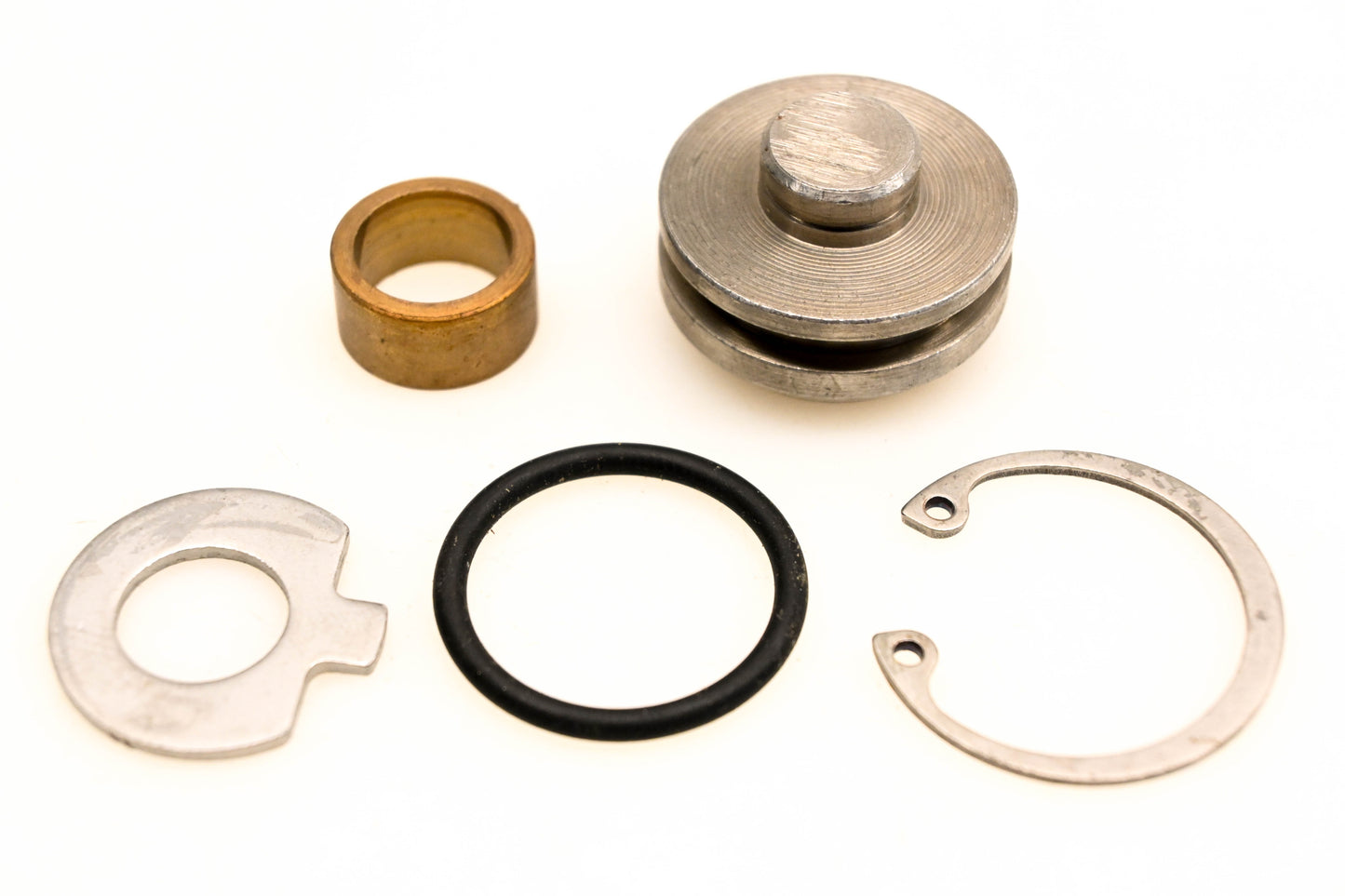 OMC 384386 Retainer Bushing & Spacer NOS